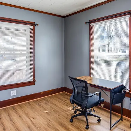 Spacious Home With In-Unit Laundry, Parking, 1Gb Wifi, & Patio Deck Rochester Exterior photo